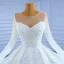 Haut de Gamme Ivoire Perlage Perle Robe De Mariée 2021 Robe Boule Encolure Dégagée Manches Longues Royal Train Mariage