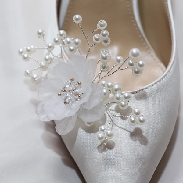 Fashion White Wedding Shoes 2020 Leather Pearl Appliques 7 cm Stiletto Heels Pointed Toe Wedding Pumps