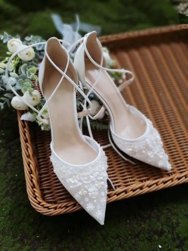 Elegante Weiß Brautschuhe 2020 Knöchelriemen Applikationen 6 cm Stilettos Spitzschuh Hochzeit High Heels
