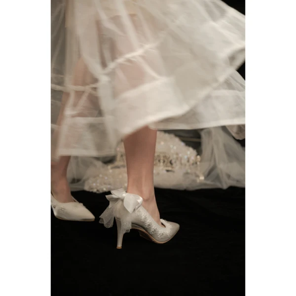 Elegant Chic / Beautiful Ivory Wedding Shoes 2020 Bow Pearl 7 cm Stiletto Heels Pointed Toe Wedding Pumps