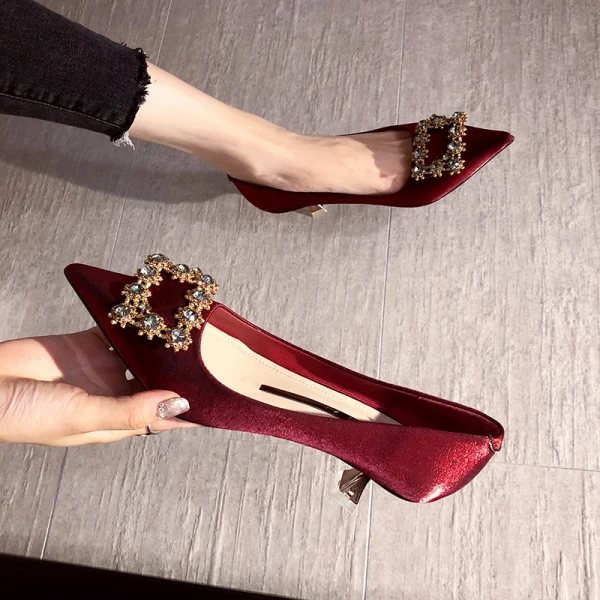 Schöne Schwarz Ball Strass Pumps 2020 3 cm Stilettos Low Heel Spitzschuh Pumps