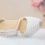 Mode Weiß Brautschuhe 2018 Perle Strass Perlenstickerei Quaste Knöchelriemen 9 cm Stilettos Spitzschuh Hochzeit Pumps