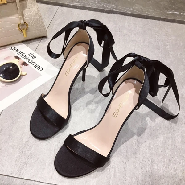 Sexy Champagne Promo Satin Sandales Femme 2021 Bride Cheville Noeud 10 cm Talons Aiguilles Peep Toes / Bout Ouvert Talons Hauts