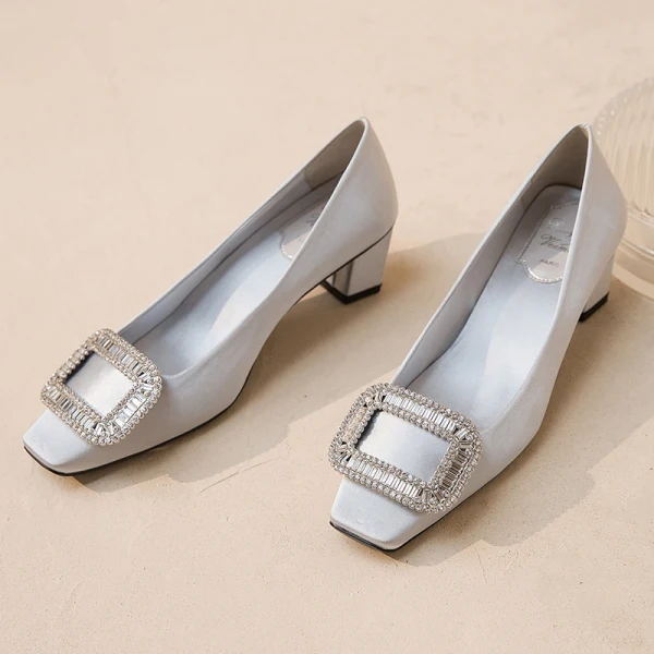 Vintage Röd Silke Satin Bal Rhinestone Pumps 2021 5 cm Stilettklackar Spetsiga Högklackade