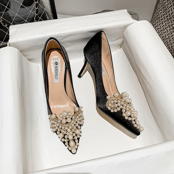 Elegante Schwarz Abend Perle Strass Pumps 2021 Satin Hochhackige 7 cm Stilettos Spitzschuh Pumps