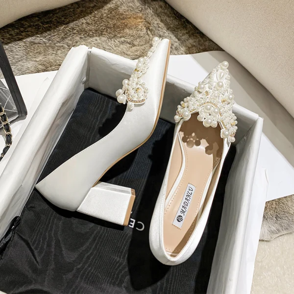 Elegant White Pearl Rhinestone Satin Wedding Shoes 2021 7 cm Thick Heels High Heels Pointed Toe Wedding Pumps