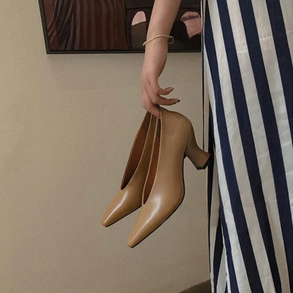 Fashion Brown Office OL Pumps 2021 Leather 6 cm Thick Heels Pointed Toe High Heels