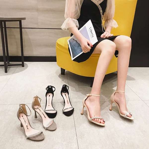 Mode Noire Vêtement de rue Faux Diamant Sandales Femme 2021 Bride Cheville 7 cm Talons Aiguilles Talons Hauts Peep Toes / Bout Ouvert Sandales