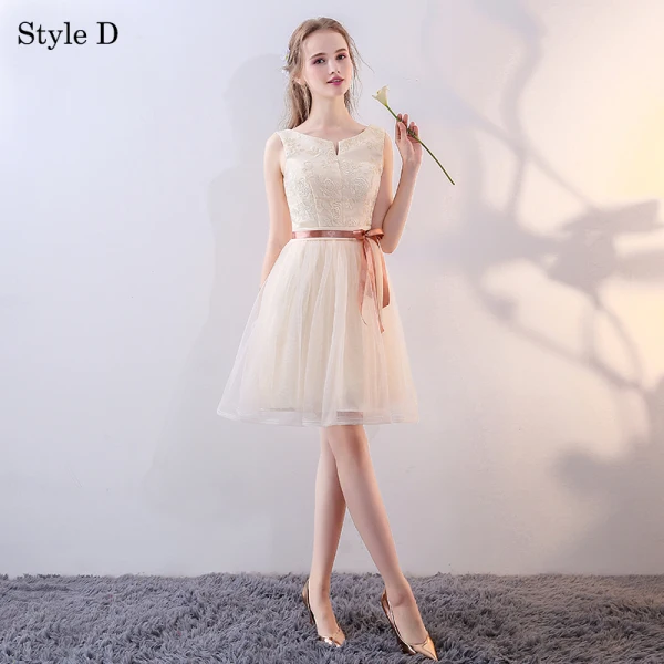 Chic / Beautiful Champagne Bridesmaid Dresses 2018 A-Line / Princess Bow Lace Sleeveless Backless Short Wedding Party Dresses
