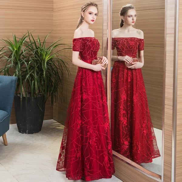 Modern / Fashion Burgundy Evening Dresses 2018 A-Line / Princess Beading Crystal Lace Flower Off-The-Shoulder Backless Short Sleeve Floor-Length / Long Formal Dresses