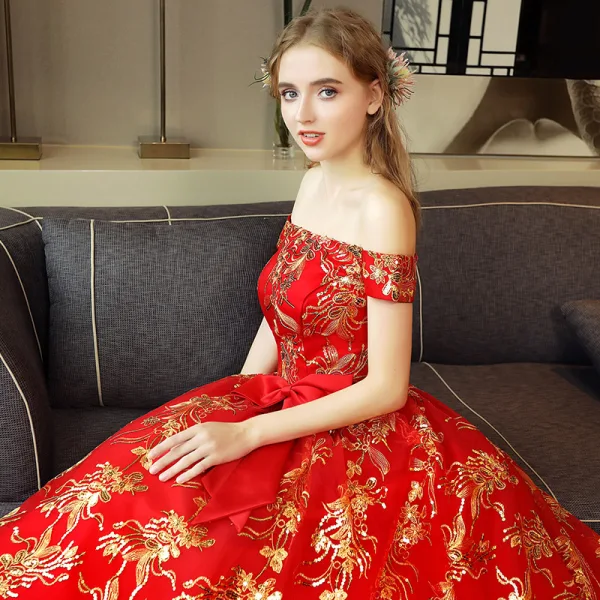 Luxe Rouge Robe De Mariée Princesse 2018 En Dentelle Paillettes De l'épaule Sans Manches Dos Nu Royal Train Mariage