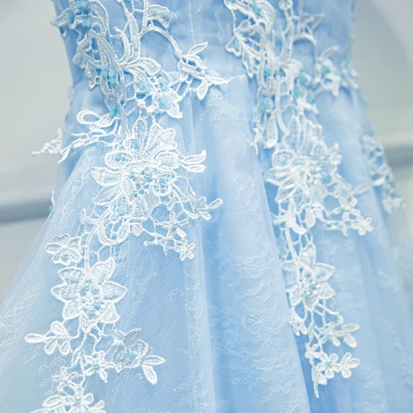 Elegant Sky Blue Wedding Party Dresses 2017 Empire Lace Flower Beading Scoop Neck Short Sleeve Tea-length Bridesmaid Dresses