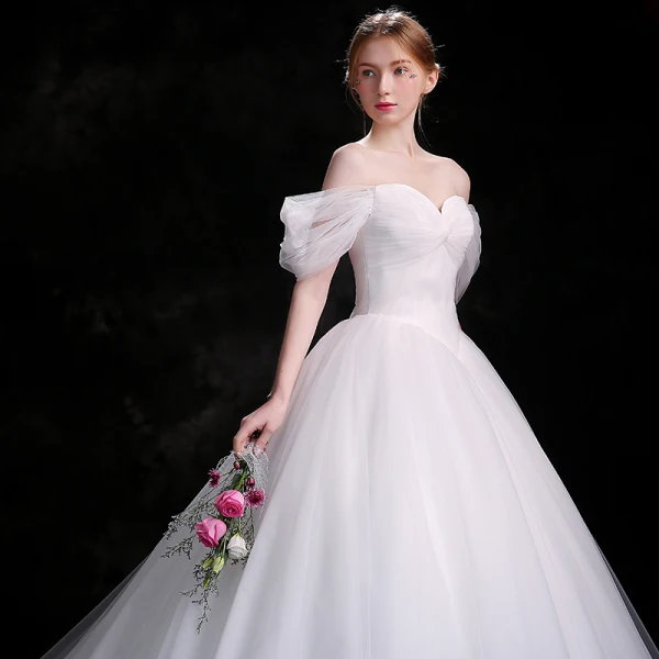 Simple Blanche Robe De Mariée 2018 Robe Boule De l'épaule Dos Nu Sans Manches Cathedral Train Mariage