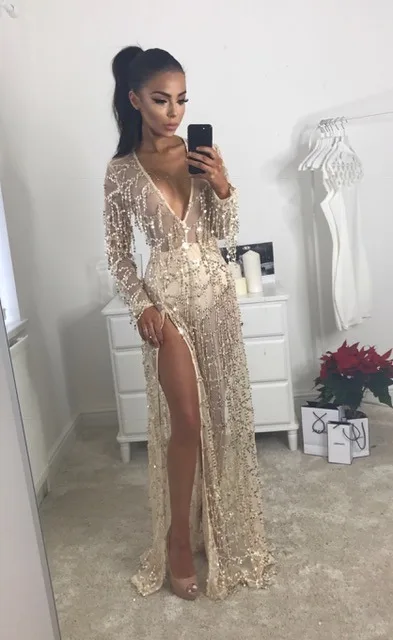 Sexy Champagner Maxikleider 2018 Durchsichtige Pailletten Gespaltete Front V-Ausschnitt Lange Ärmel Lange Damenbekleidung
