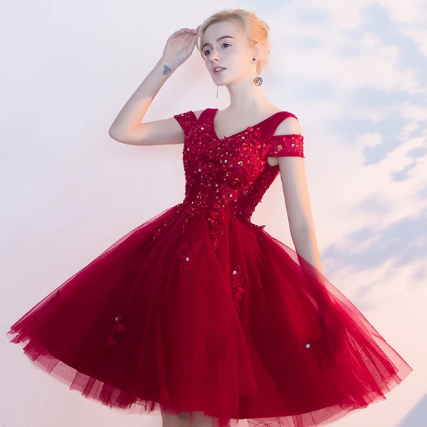 Chic / Beautiful Red Homecoming Graduation Dresses 2017 A-Line / Princess Appliques Sequins Crossed Straps V-Neck Short Sleeve Strapless Short