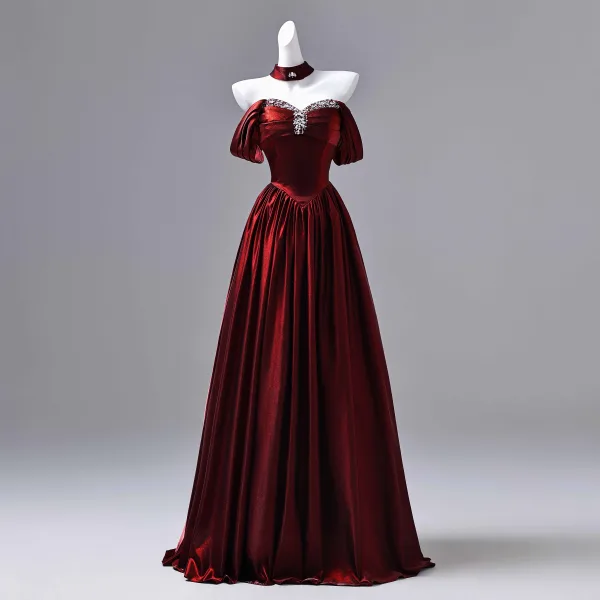 Elegant Burgundy Beading Rhinestone Satin Prom Dresses 2026 Ball Gown Off-The-Shoulder Short Sleeve Backless Floor-Length / Long Formal Dresses