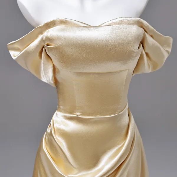 Sexy Gold Evening Dresses 2026 A-Line / Princess Off-The-Shoulder Short Sleeve Backless Sweep Train Formal Dresses