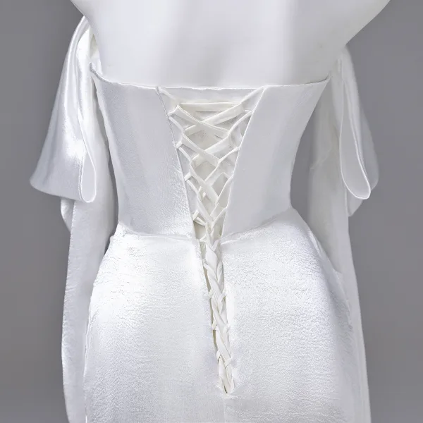 Sexy Ivoire Robe De Soirée 2026 Trompette / Sirène De l'épaule Manches Courtes Dos Nu Train De Balayage Robe De Ceremonie