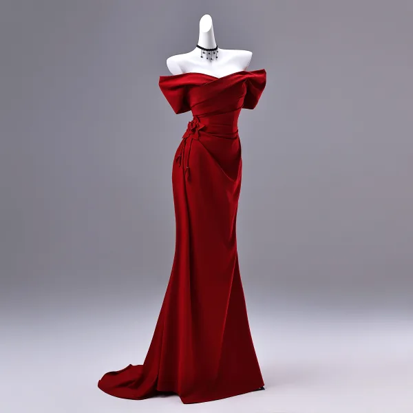Elegant Red Trumpet / Mermaid Evening Dresses 2026 Strapless Sleeveless Backless Sweep Train Evening Party Formal Dresses