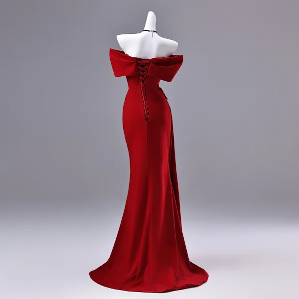 Elegant Red Trumpet / Mermaid Evening Dresses 2026 Strapless Sleeveless Backless Sweep Train Evening Party Formal Dresses