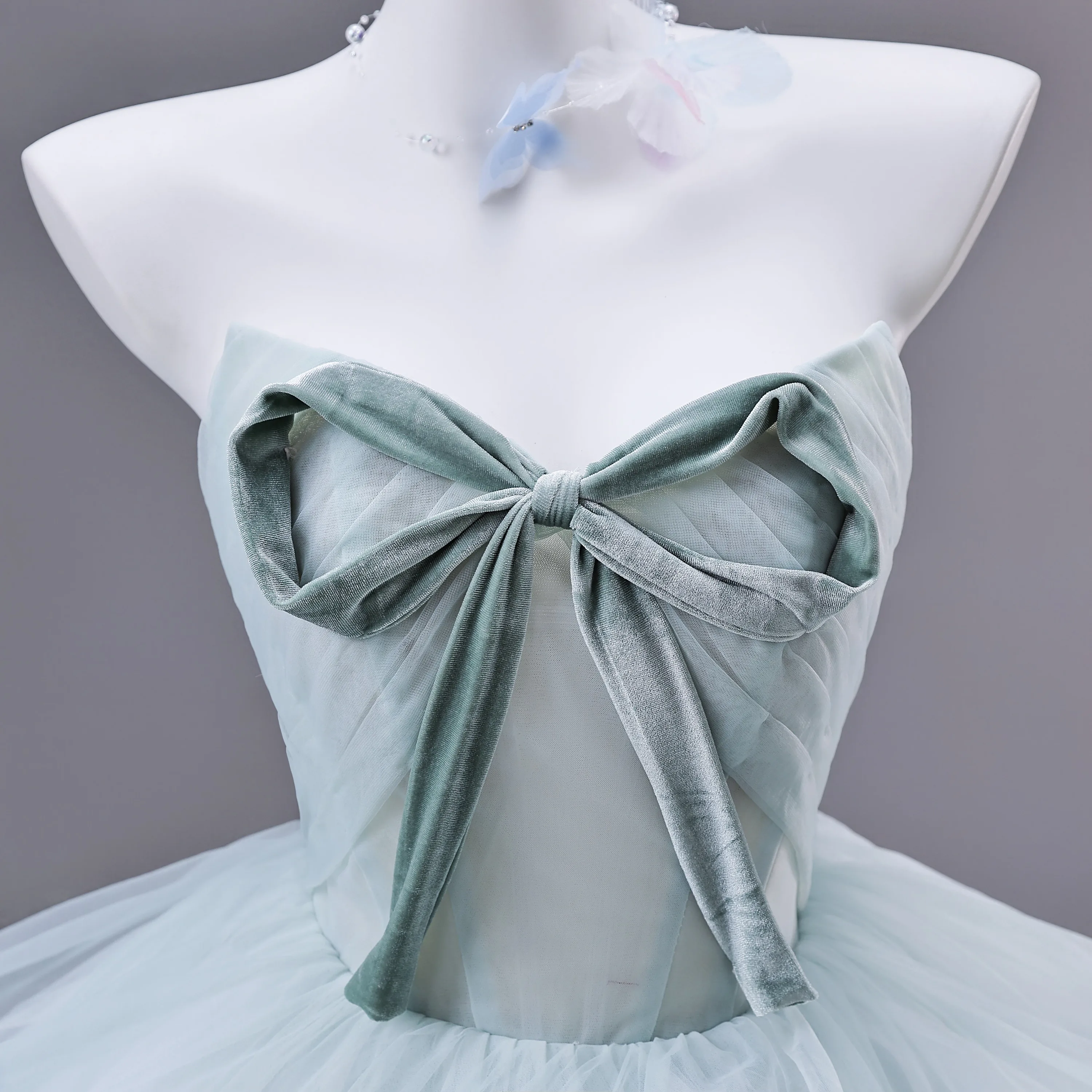 Flower Fairy Mint Green Appliques Bow Prom Dresses 2026 Ball Gown Strapless Sleeveless