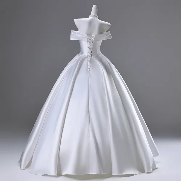 Elegante Weiß Satin Brautkleider / Hochzeitskleider 2025 Ballkleid Off Shoulder Ärmellos Rückenfreies Lange Hochzeit