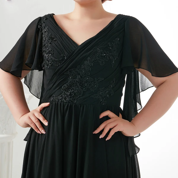 Klassisch Elegante Übergröße Abendkleider 2018 V-Ausschnitt A Linie Chiffon Schwarz Reißverschluss Applikationen Rückenfreies Perlenstickerei Abend Ballkleider