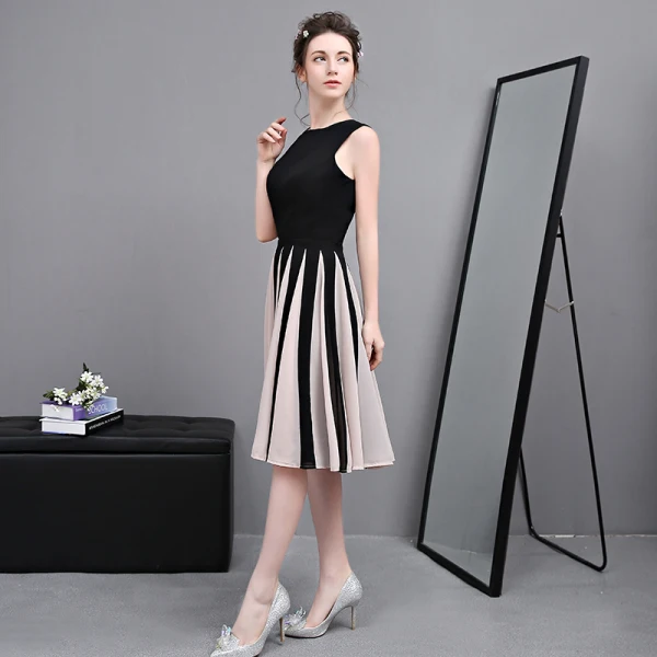 Classic Elegant Black Graduation Dresses 2017 A-Line / Princess U-Neck Tulle Buttons Striped Homecoming Formal Dresses