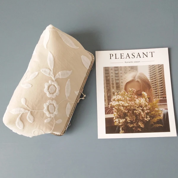 Amazing / Unique Beige Clutch Bags Embroidered Handmade  Cotton Blend Cocktail Party Evening Party Accessories 2019