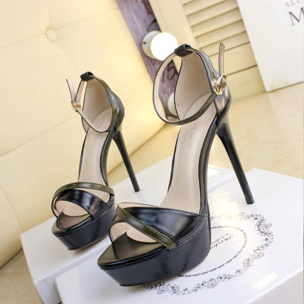Chic / Beautiful Beige High Heels Sandals 2019 Summer Beach Cocktail Party Evening Party Strappy X-Strap 12 cm Stiletto Heels Womens Shoes