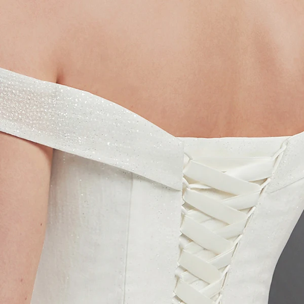 Glitzernden Bling Bling Weiß Ballkleid Brautkleider / Hochzeitskleider 2020 Gekreuzte Träger Off Shoulder Rückenfreies Perlenstickerei Pailletten Kapelle-Schleppe Hochzeit