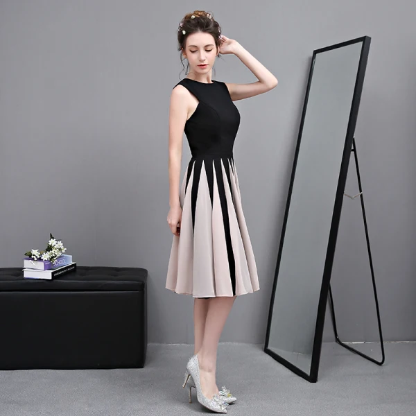 Classic Elegant Black Graduation Dresses 2017 A-Line / Princess U-Neck Tulle Buttons Striped Homecoming Formal Dresses