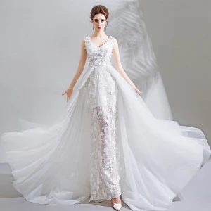 Luxe Witte Chapel Train Huwelijk 2018 Lace Up Tule V Hals Kralen Appliques Ruglooze Trompet Zeemeermin Trouwjurken