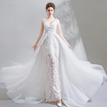 Luxe Witte Chapel Train Huwelijk 2018 Lace Up Tule V Hals Kralen Appliques Ruglooze Trompet Zeemeermin Trouwjurken