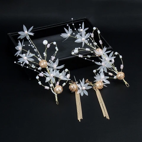 Mode Weiß Ohrringe Kopfschmuck Perlenstickerei Blumen Perle Metall Ball Hochzeit Brautaccessoires 2019