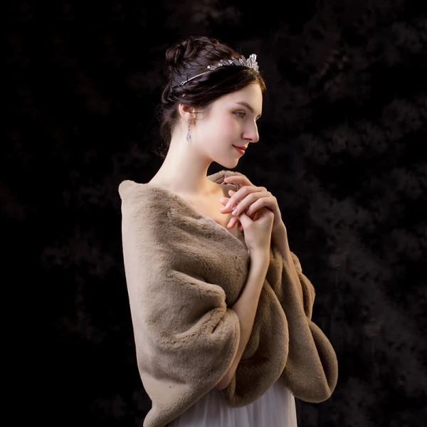 Moderne / Mode Marron châle 2020 Daim Polyester épaules Mariage Soirée Promo Hiver Châles Accessorize