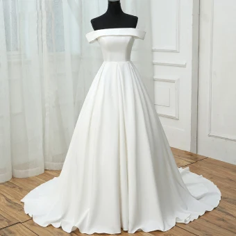 Modest Simple White Wedding 2017 A Line Princess Strapless Crossed Straps Striped Backless Strappy Court Train Wedding Dresses