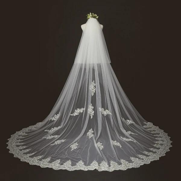Chic / Beautiful Ivory Tulle Lace Cathedral Train Appliques Wedding Veils 2018