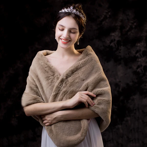 Moderne / Mode Marron châle 2020 Daim Polyester épaules Mariage Soirée Promo Hiver Châles Accessorize