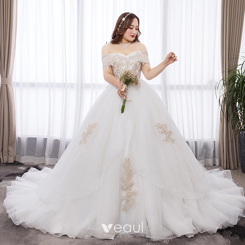 Chic Beautiful White Ball Gown Plus Size Wedding Dresses 2019 Lace Tulle Appliques Backless Rhinestone Strapless Chapel Train Wedding