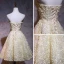 Fine Champagne Homecoming Graduation Kjoler 2018 Prinsesse Kjæreste Uten Ermer Appliques Blomst Sløyfe Sash Knelengde Buste Ryggløse Formelle Kjoler