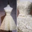 Fine Champagne Homecoming Graduation Kjoler 2018 Prinsesse Kjæreste Uten Ermer Appliques Blomst Sløyfe Sash Knelengde Buste Ryggløse Formelle Kjoler