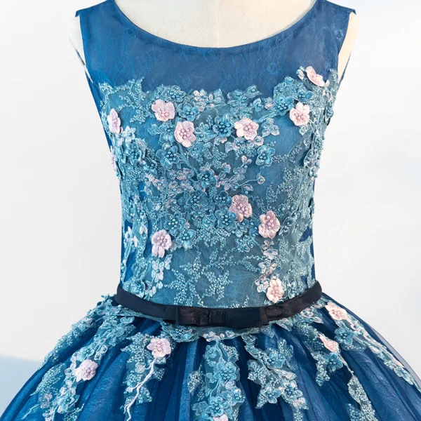 Chic / Beautiful Ocean Blue Prom Dresses 2018 Ball Gown Scoop Neck Sleeveless Appliques Flower Beading Pearl Sash Floor-Length / Long Ruffle Formal Dresses