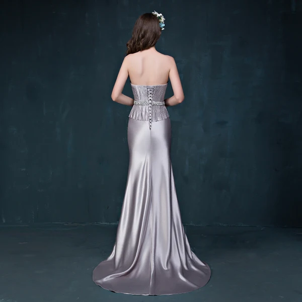 Vintage Sølv Selskapskjoler 2017 Trompet / Havfrue Domstol Tog Kjæreste Uten Ermer Ryggløse Rhinestone Sash Formelle Kjoler