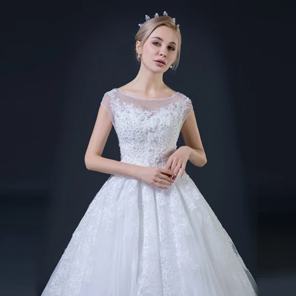 Affordable White Pierced Wedding Dresses 2018 Ball Gown Square Neckline Cap Sleeves Backless Appliques Lace Beading Floor-Length / Long Ruffle