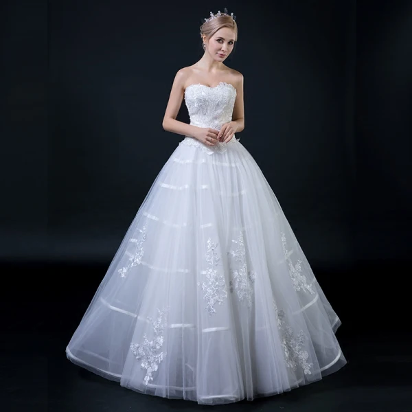 Affordable White Wedding Dresses 2018 Ball Gown Sweetheart Sleeveless Backless Appliques Lace Ruffle Floor-Length / Long