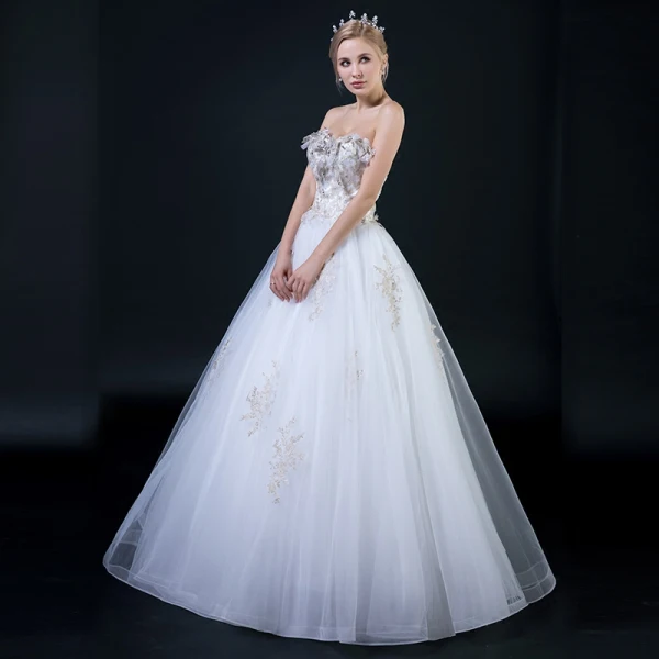 Affordable White Wedding Dresses 2018 Ball Gown Sweetheart Sleeveless Backless Gold Appliques Lace Beading Ruffle Floor-Length / Long