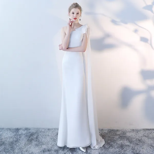 Affordable White Chiffon Evening Dresses  2018 Trumpet / Mermaid One-Shoulder Bow Sleeveless Watteau Train Backless Formal Dresses