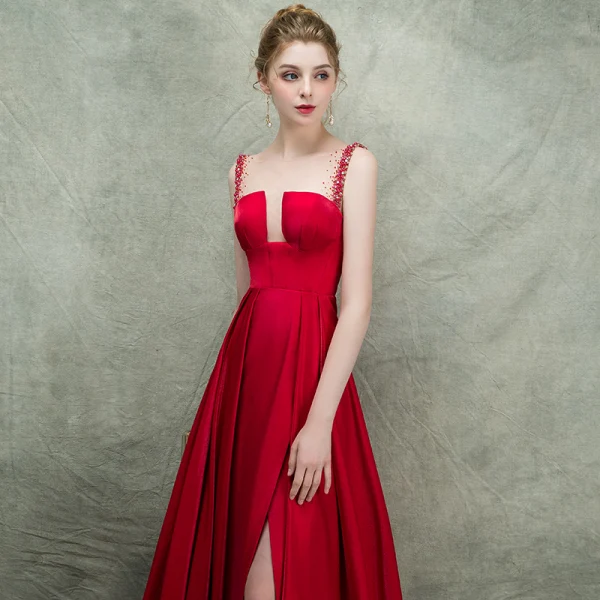 Luxe Bordeaux Transparentes Robe De Soirée 2018 Empire Encolure Carrée Sans Manches Faux Diamant Perle Perlage Tribunal Train Volants Dos Nu Robe De Ceremonie