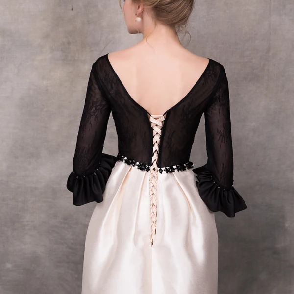 Modern / Fashion Black Champagne Homecoming Graduation Dresses 2018 A-Line / Princess V-Neck Long Sleeve Appliques Lace Sash Short Ruffle Backless Formal Dresses